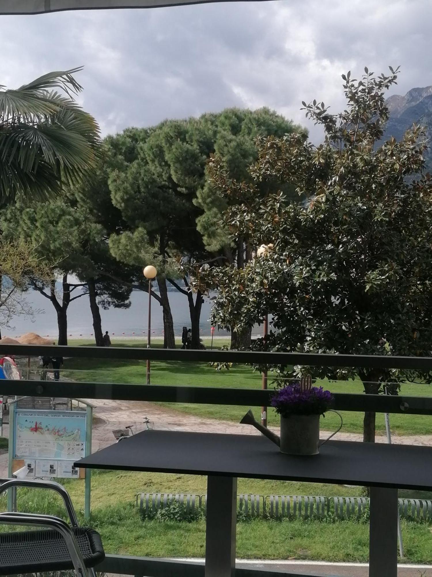 Appartement Lago Blu Riva del Garda Kültér fotó